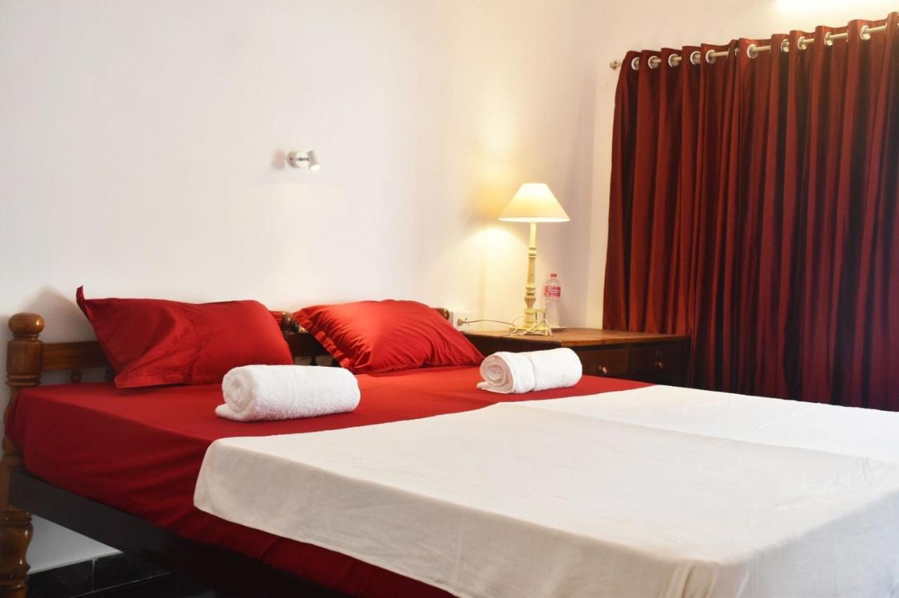 Sky Palace Beach Hotel Thiruvananthapuram Extérieur photo