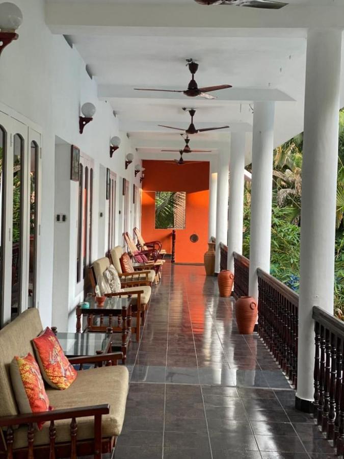 Sky Palace Beach Hotel Thiruvananthapuram Extérieur photo